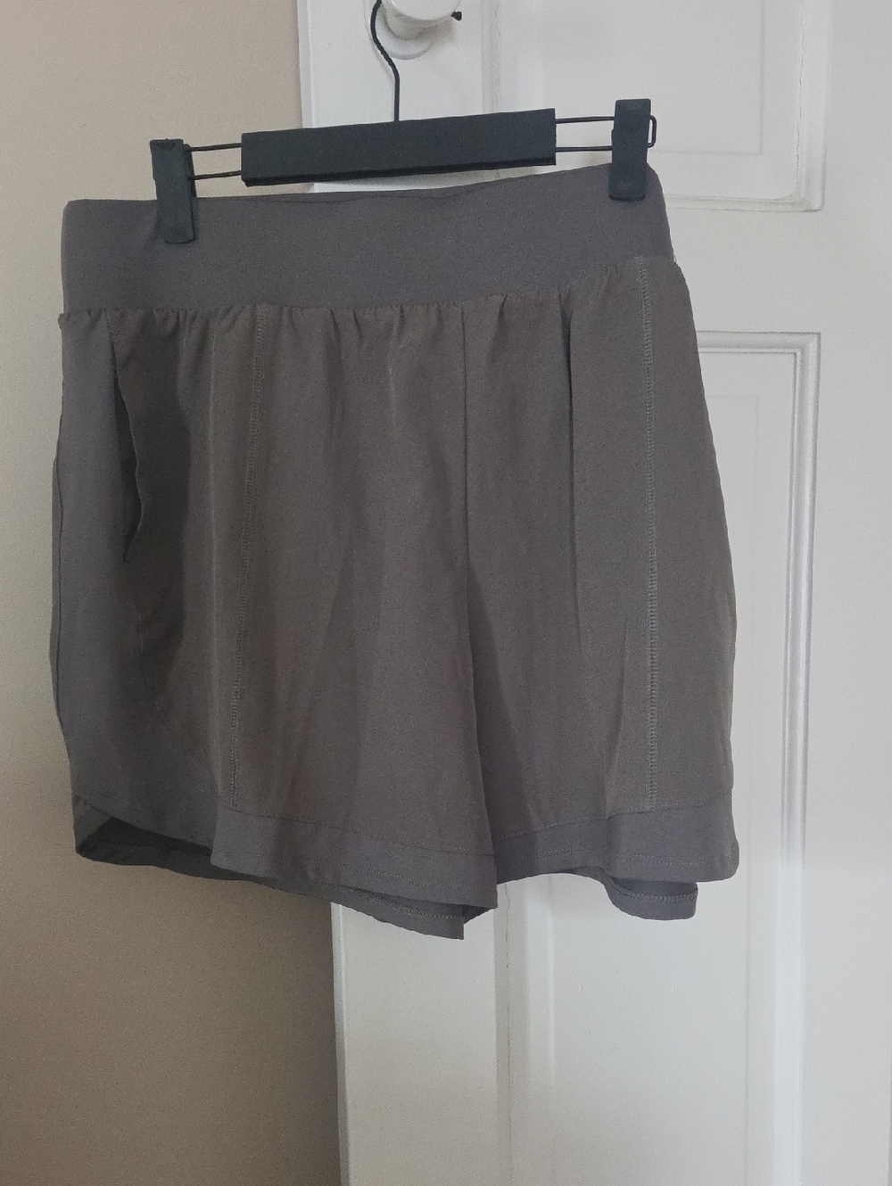 Tek Gear Relaxed Waistband Shorts in Taupe In Szie XLarge